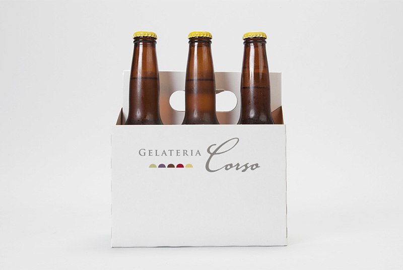 Jednotný vizuální styl pro Gelateri Corso, logo, nápojový lístek, obalový design...